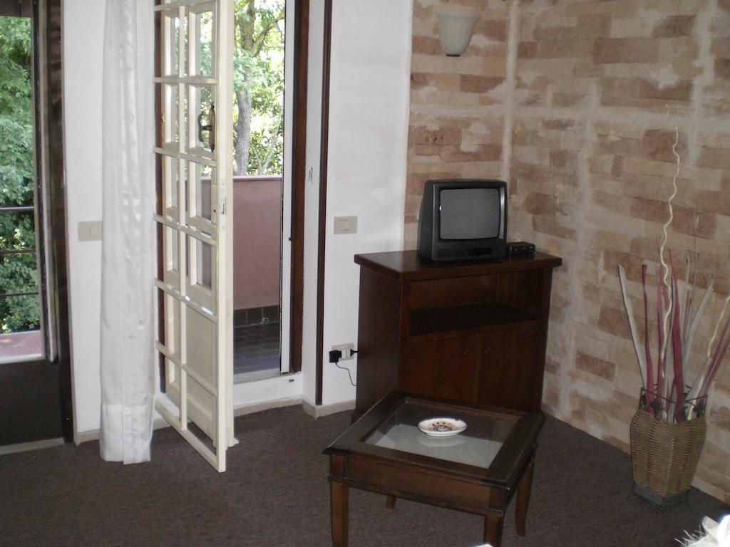 Villa Di Christian E Michelle روما الغرفة الصورة