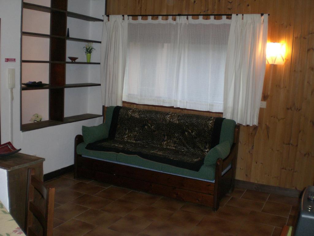 Villa Di Christian E Michelle روما الغرفة الصورة